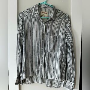 Women’s size S, long sleeve button down blouse, business attire, black/white.